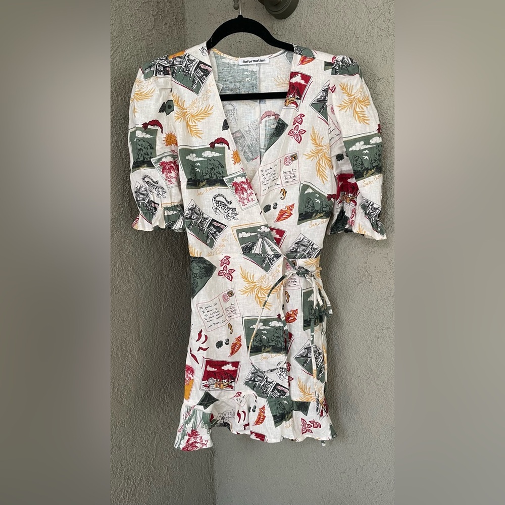 Reformation Carmelo Wrap Dress in Vacaciones size small